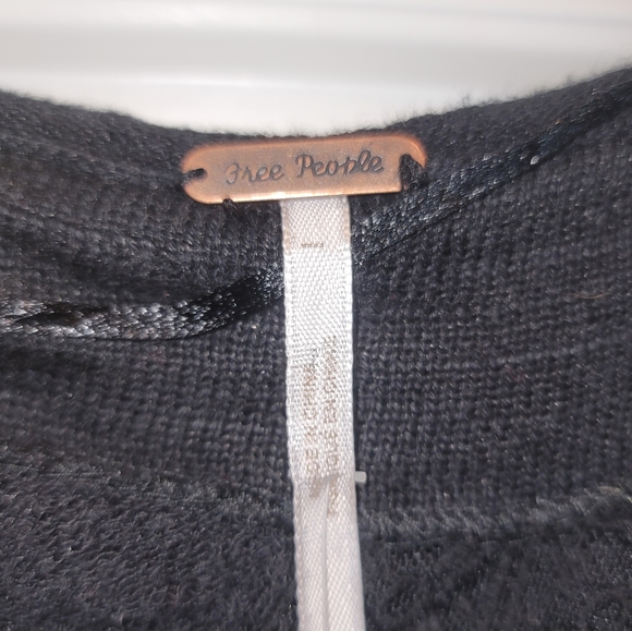 Free People Split Back Top | Black | Size L - Picture 5 of 6